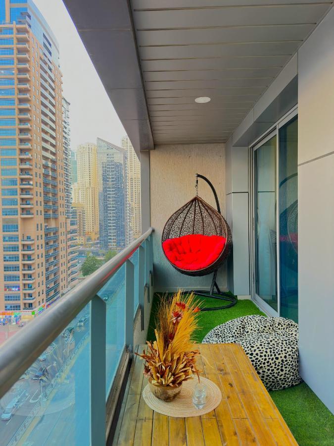 Appartement Luxury & Centric Flat With Balcony Views In Marina Dubai