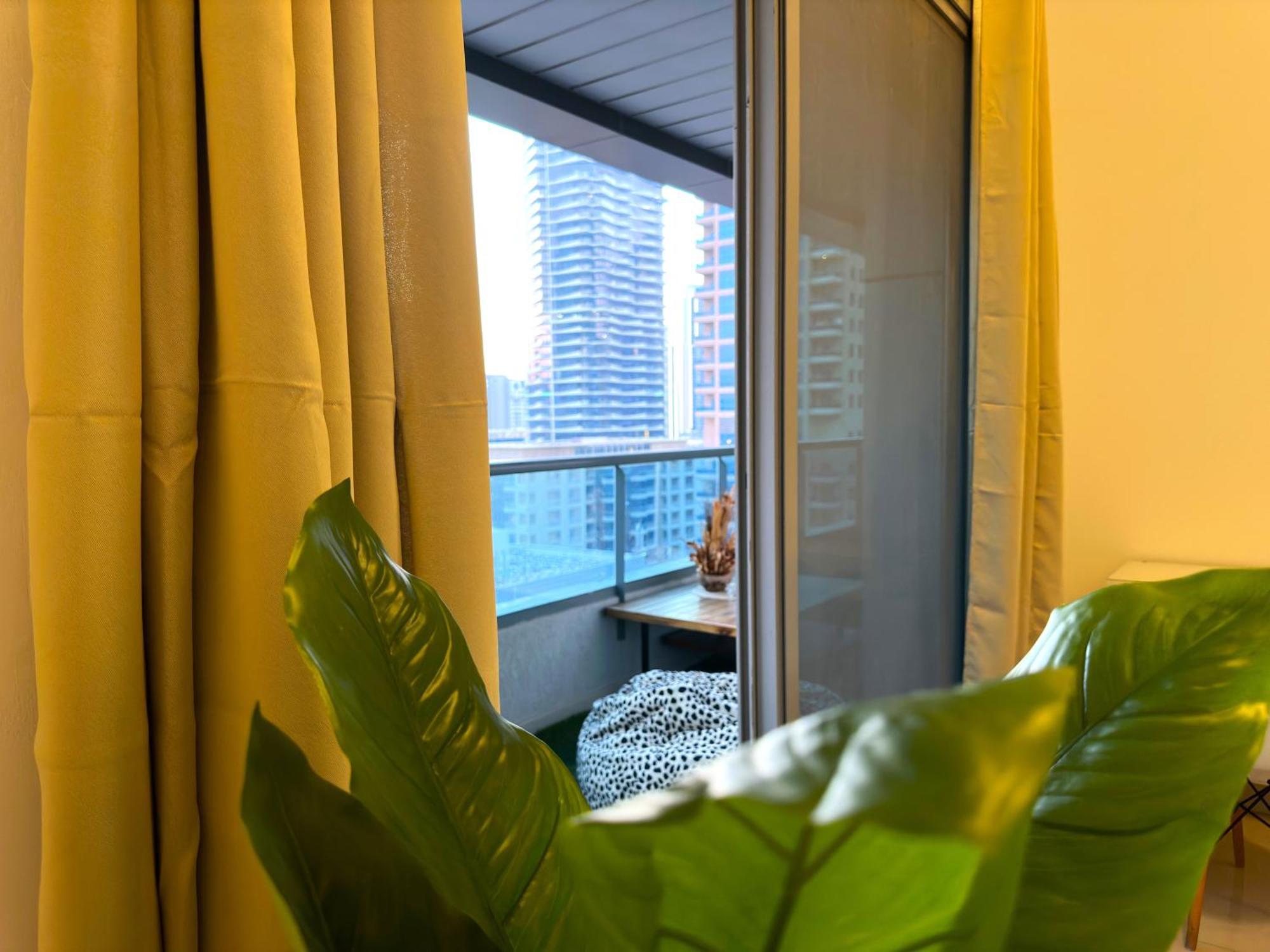 Appartement Luxury & Centric Flat With Balcony Views In Marina Dubai